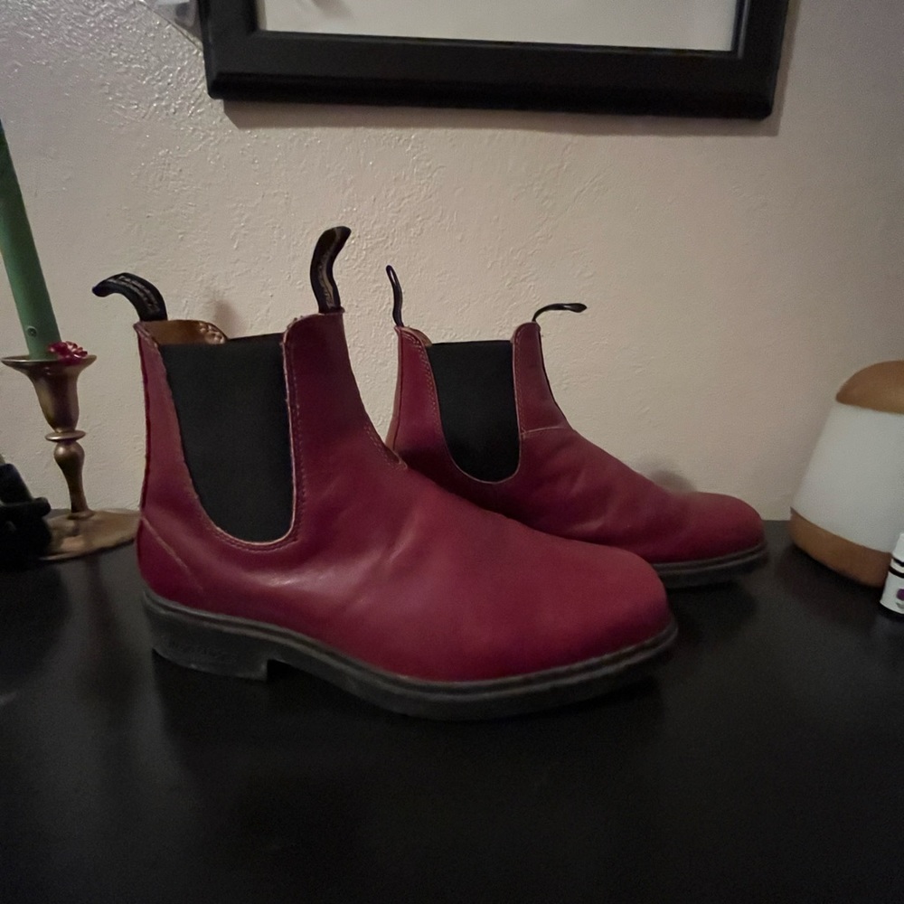 Ox blood Blundstones